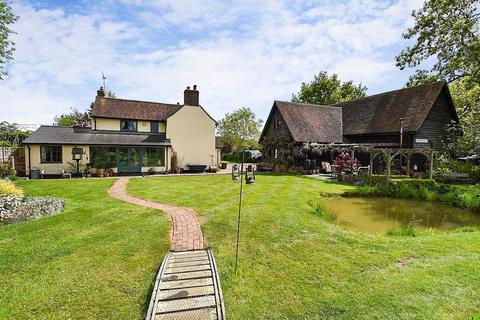 3 bedroom detached house for sale, Butts Green Road, Sandon