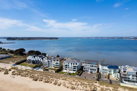 3 bedroom apartment for sale, Banks Road, Sandbanks, Poole, Dorset, BH13