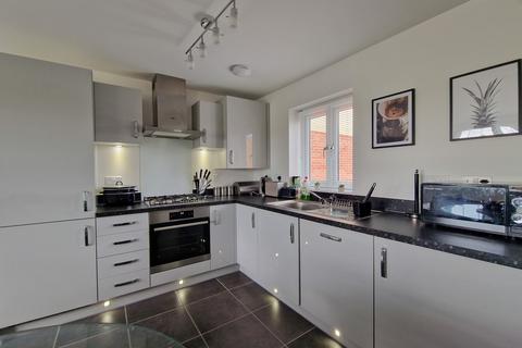 2 bedroom coach house for sale, Tavener Drive, Biggleswade, SG18