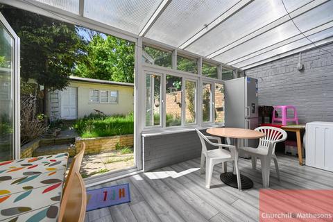 5 bedroom detached house to rent, Acton