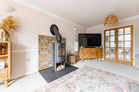 24 Cotmer Road, Lowestoft, NR33 9PW