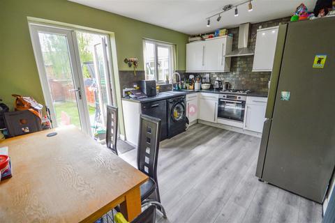 9 Beech Crescent, Eckington, Sheffield, S21 4AP