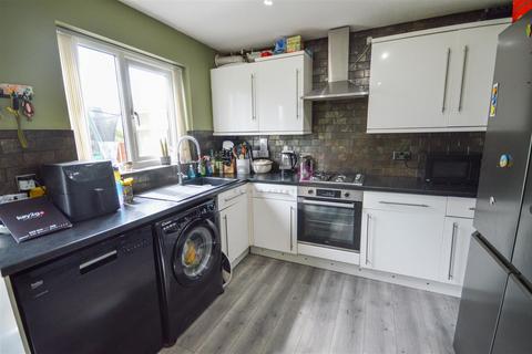 9 Beech Crescent, Eckington, Sheffield, S21 4AP