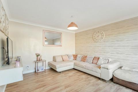 39 Westways, Wrenthorpe, Wakefield, WF2 0TE