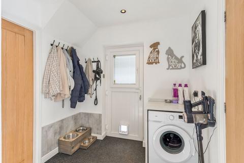 39 Westways, Wrenthorpe, Wakefield, WF2 0TE