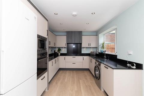 2 bedroom semi-detached bungalow for sale, Blanchland Avenue, Wideopen, Newcastle Upon Tyne
