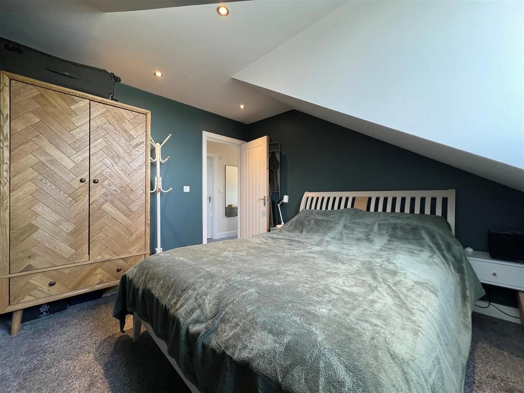 Vendor bedroom.jpg