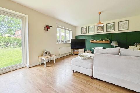 17 Swallowhurst, Hockley, Tamworth, B77 5GH