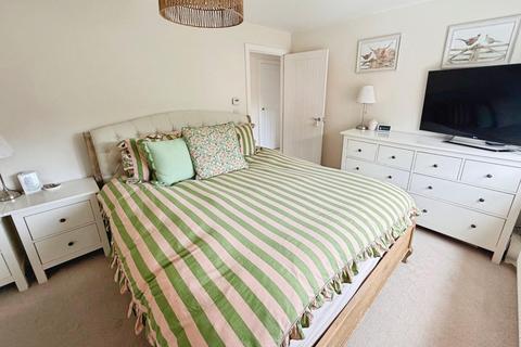 17 Swallowhurst, Hockley, Tamworth, B77 5GH