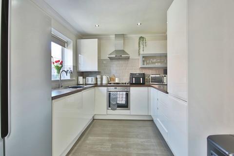 27 Farrier Close, Kingswood, Hull, HU7 3DW