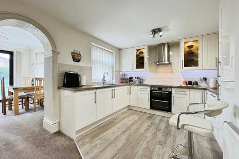 15 Balmoral Drive, Beverley, HU17 8UH