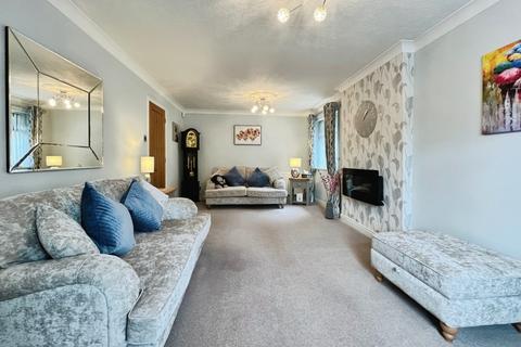 15 Balmoral Drive, Beverley, HU17 8UH