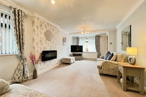15 Balmoral Drive, Beverley, HU17 8UH