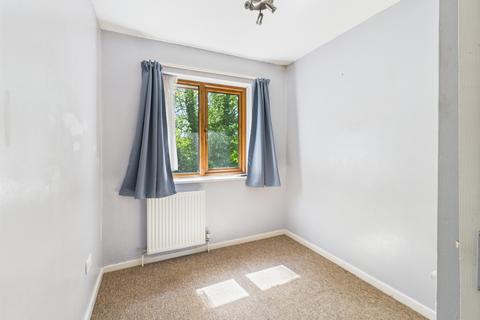 62 Grainger Close, Basingstoke, RG22 4EA