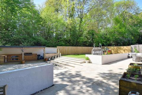 100 Colonel Stephens Way, Tenterden, TN30 6EZ