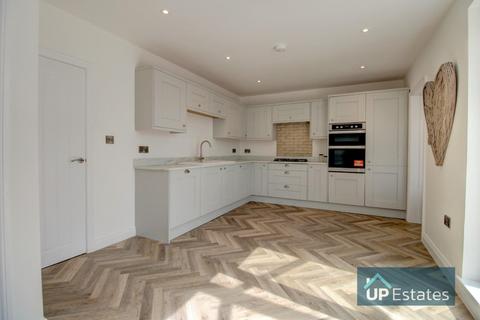 82 Brandon Road, Binley, Coventry, CV3 2JF