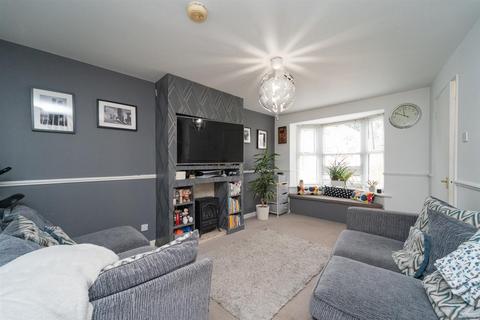 45 Caistor Close, Manchester, M16 8NW
