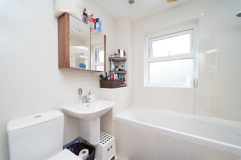 45 Caistor Close, Manchester, M16 8NW