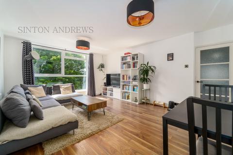 70 Langham Gardens, London, W13 8PZ