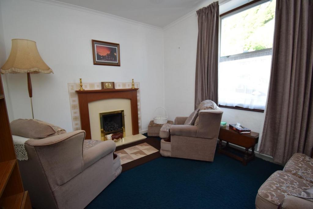Sitting Room.JPG
