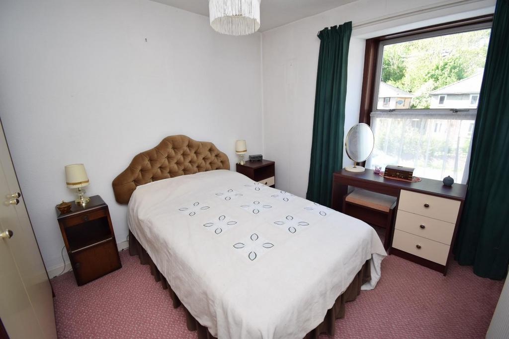BEdroom 1.JPG