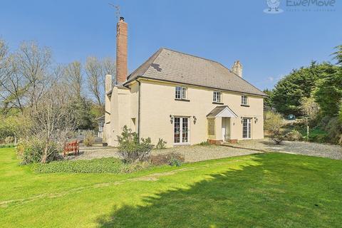 Pollards Farm Exeter Road, South Molton, EX36 4HX