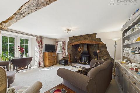 Pollards Farm Exeter Road, South Molton, EX36 4HX