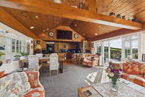 Pollards Farm Exeter Road, South Molton, EX36 4HX