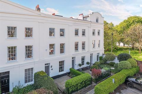 4 bedroom terraced house for sale
