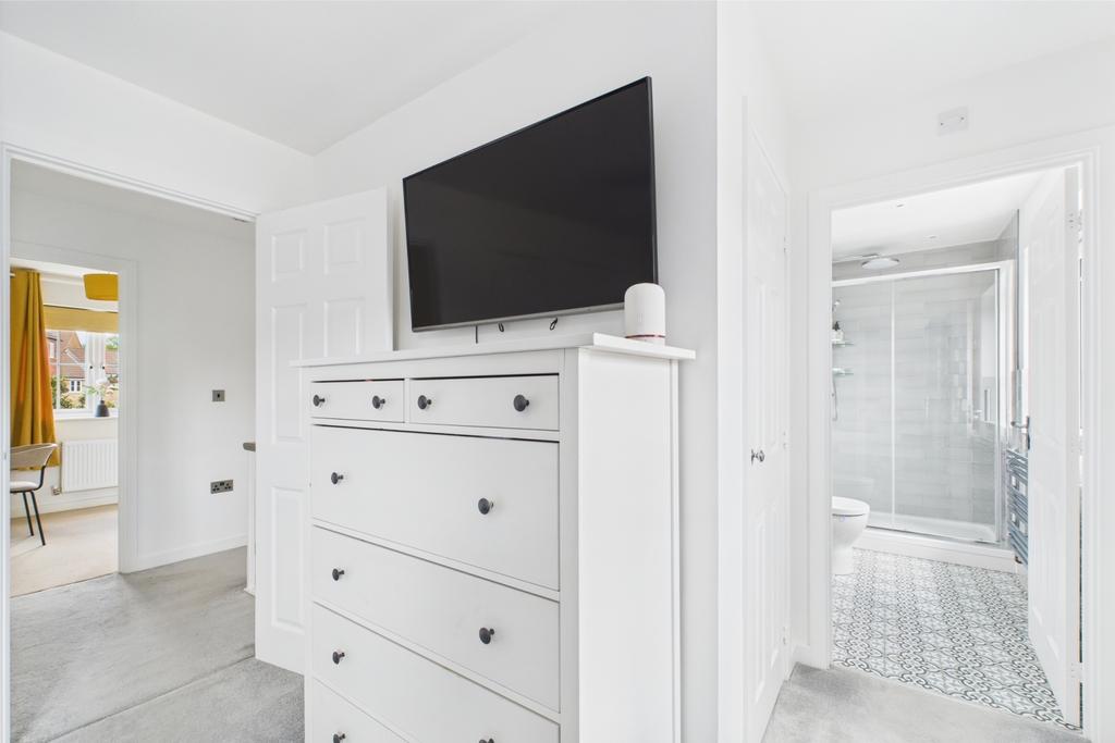 Bedroom 1 Ensuite