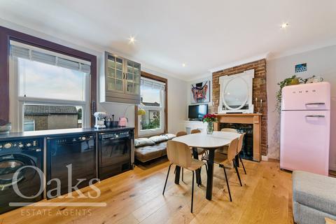 61 Apsley Road, London, SE25 4XT