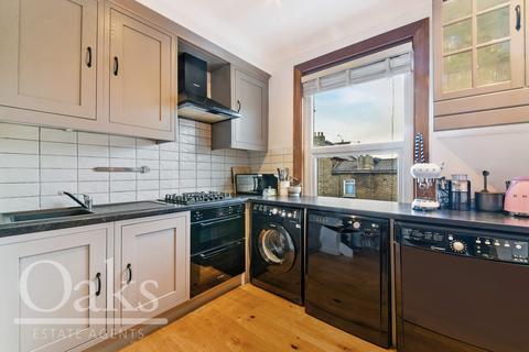 61 Apsley Road, London, SE25 4XT