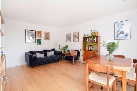 2 bedroom flat for sale, Lecky House, Oman Avenue, London, NW2