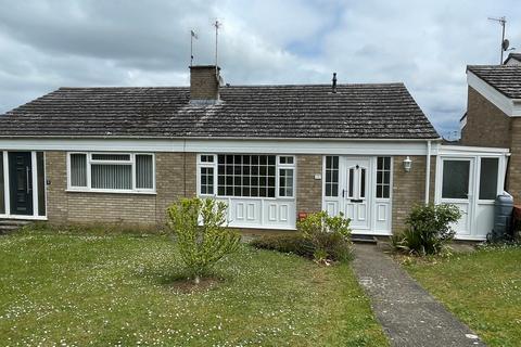 2 bedroom semi-detached bungalow to rent, Romsey Road, Bury St. Edmunds