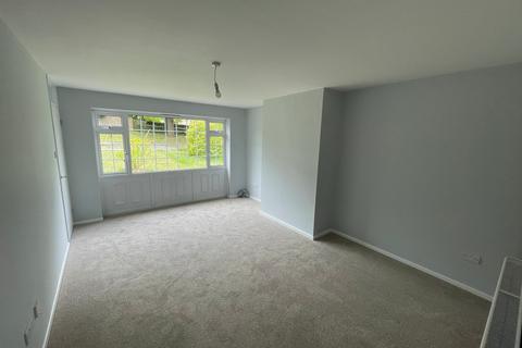2 bedroom semi-detached bungalow to rent, Romsey Road, Bury St. Edmunds