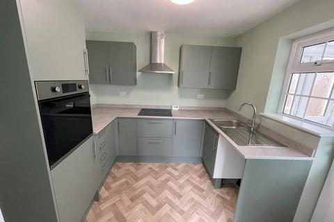 2 bedroom semi-detached bungalow to rent, Romsey Road, Bury St. Edmunds