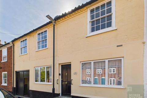 4 bedroom townhouse for sale, High Street, Loddon