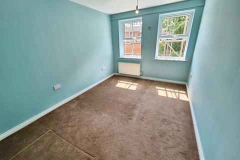 2 bedroom apartment to rent, Timberlake Court, Basingstoke RG21