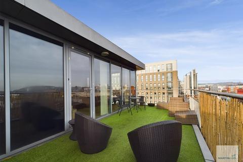 undefined, The Hicking Building, Queens Road