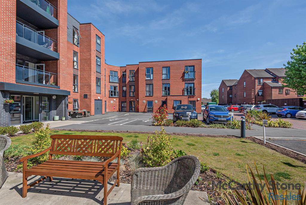 8645809-exterior04-800.jpg