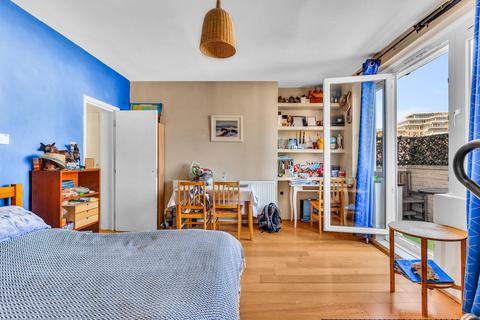 Studio for sale, Chalmers House, Battersea SW11