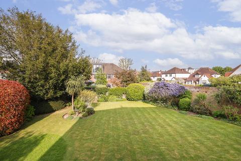 Flat 4, River View House Lower Ham Road, Kingston Upon Thames, KT2 5BA