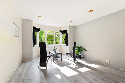 Flat 4, River View House Lower Ham Road, Kingston Upon Thames, KT2 5BA