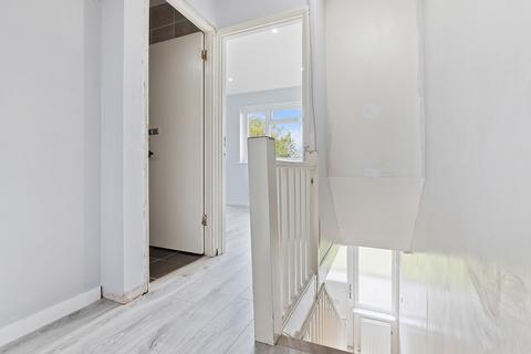 Flat 4, River View House Lower Ham Road, Kingston Upon Thames, KT2 5BA