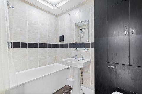Flat 4, River View House Lower Ham Road, Kingston Upon Thames, KT2 5BA