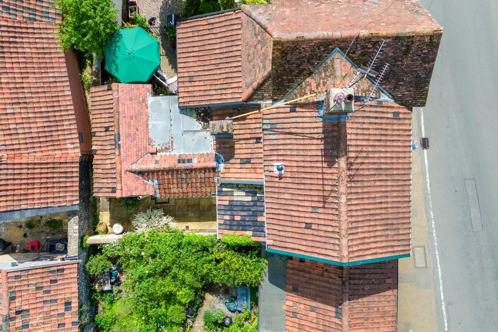 1440px-Neates Cottage-38