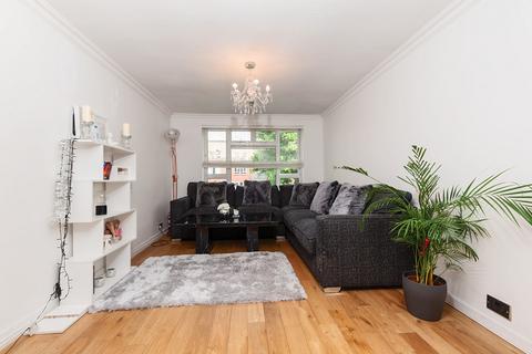41 Whitehall Road, Uxbridge, UB8 2DU