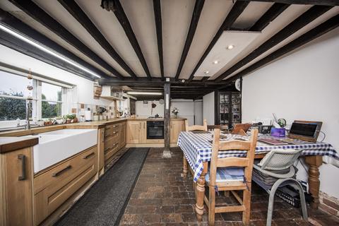 4 bedroom detached house for sale, Theobalds Green, Heathfield