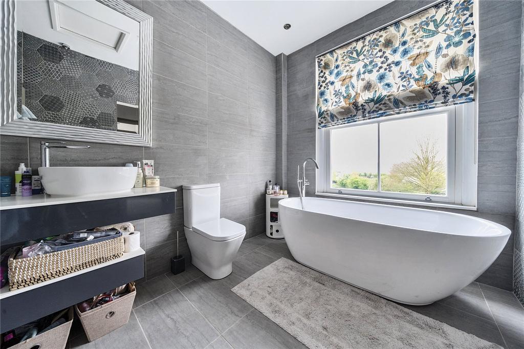 Jack and Jill Bath