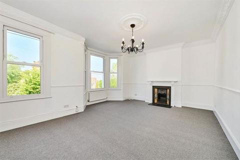 2 bedroom flat for sale, Elliscombe Road, London SE7